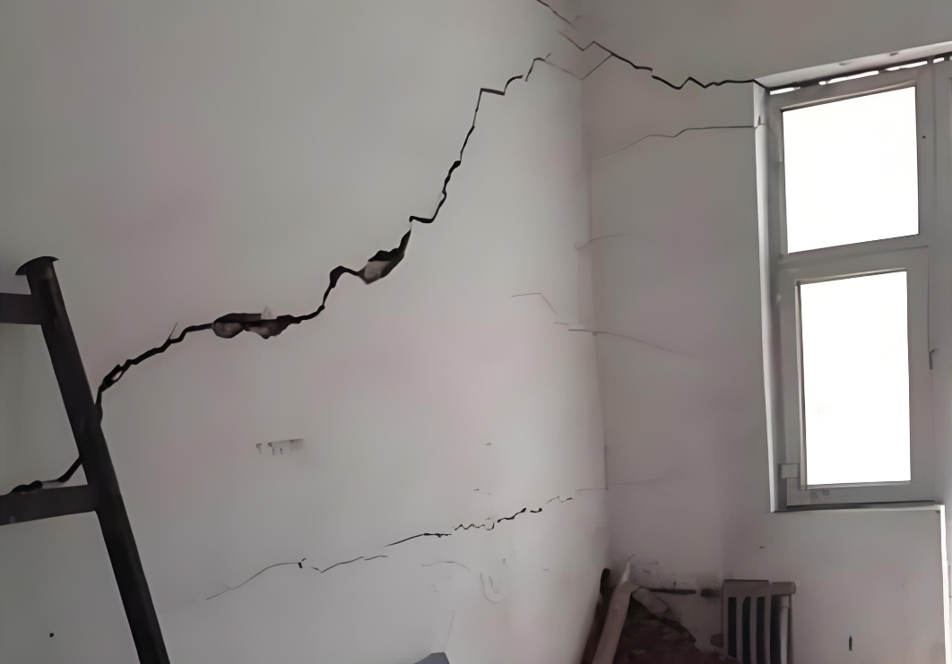建筑物地基下沉正常吗? 建筑物地基下沉正常吗?