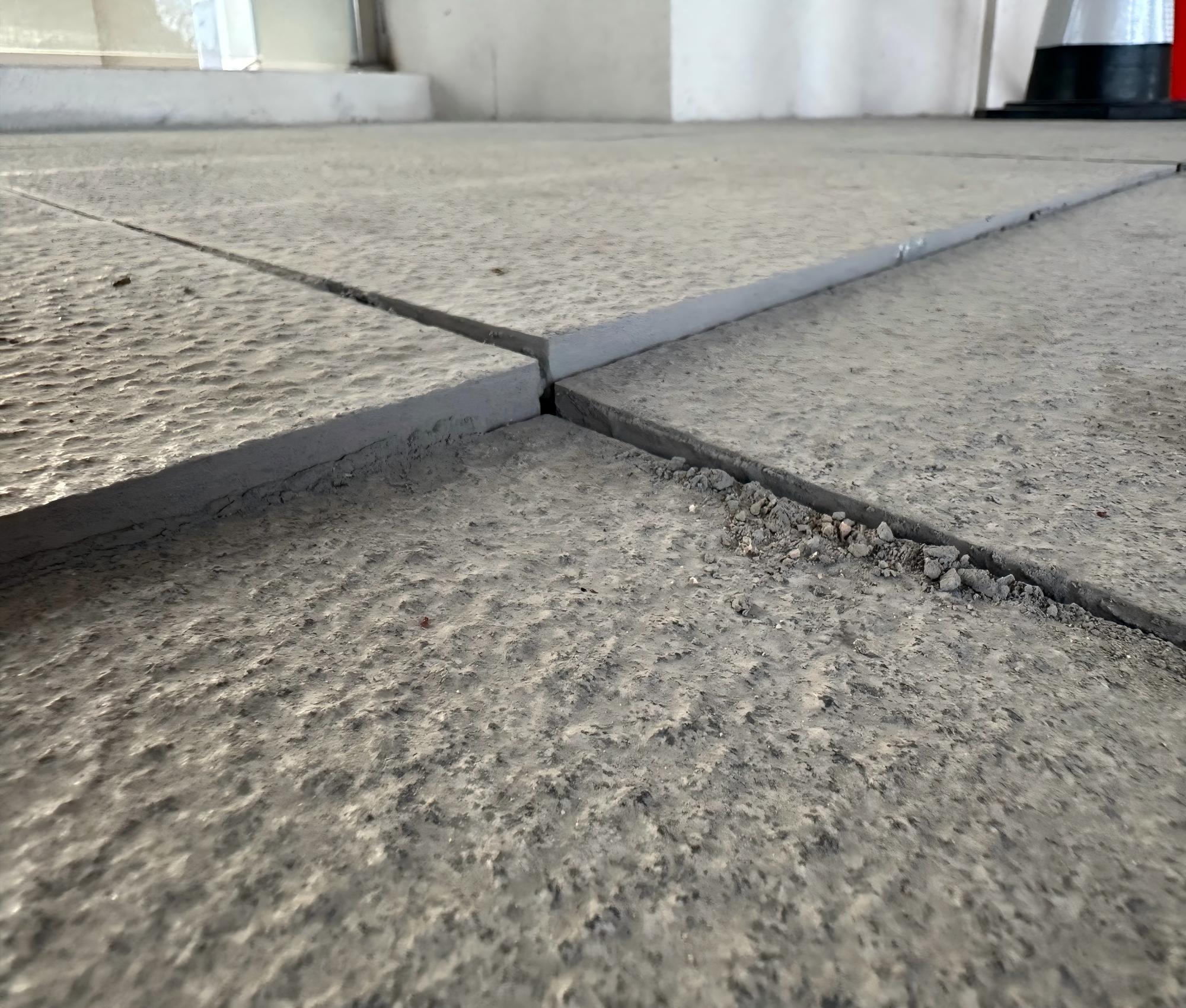 仓库地面不平、设备倾斜?详解微孔无损可控的MNC无差别沉降修复技术优势 仓库地面不平、设备倾斜?详解微孔无损可控的MNC无差别沉降修复技术优势